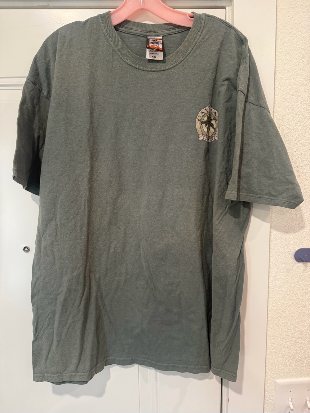 Casual Olive Short-Sleeve Graphic Tee